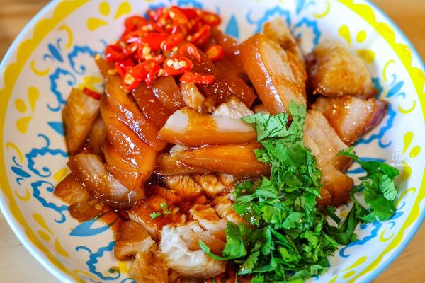 ▲▼新北三重美食「光興腿庫」搬家新地址，好吃便當店開幕營業。（圖／部落客陳小可提供）