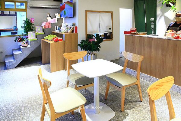 ▲▼台中抹茶專賣店「南田牧野家審計門市」，抹茶控必吃千層蛋糕。（圖／部落客萍子提供）