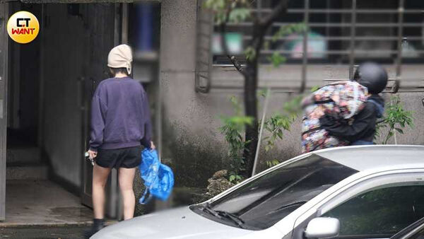 神秘室友1／曾自稱母胎單身！林廷憶爆「穩交」　同居人貼心忙進忙出