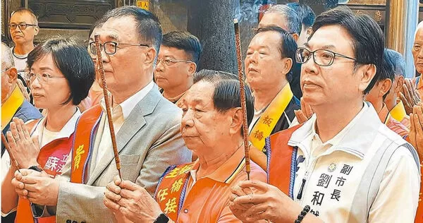 2026年新北市長選舉白熱化，在民進黨立委蘇巧慧（左1）定於一尊之餘，國民黨究竟是現任新北市副市長劉和然（右1）或台北市副市長李四川（左2）接棒至今還沒人說個準。（圖／報系資料照）