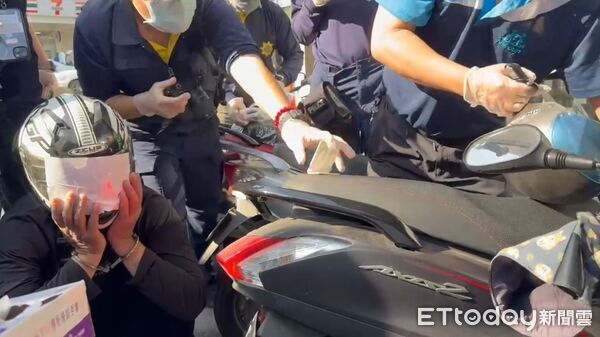 ▲高雄市鳳山區光遠路一家檳榔攤老板娘，因債務糾紛遭男子砍殺，`犯嫌照片曝光。（圖／記者吳世龍攝，下同）