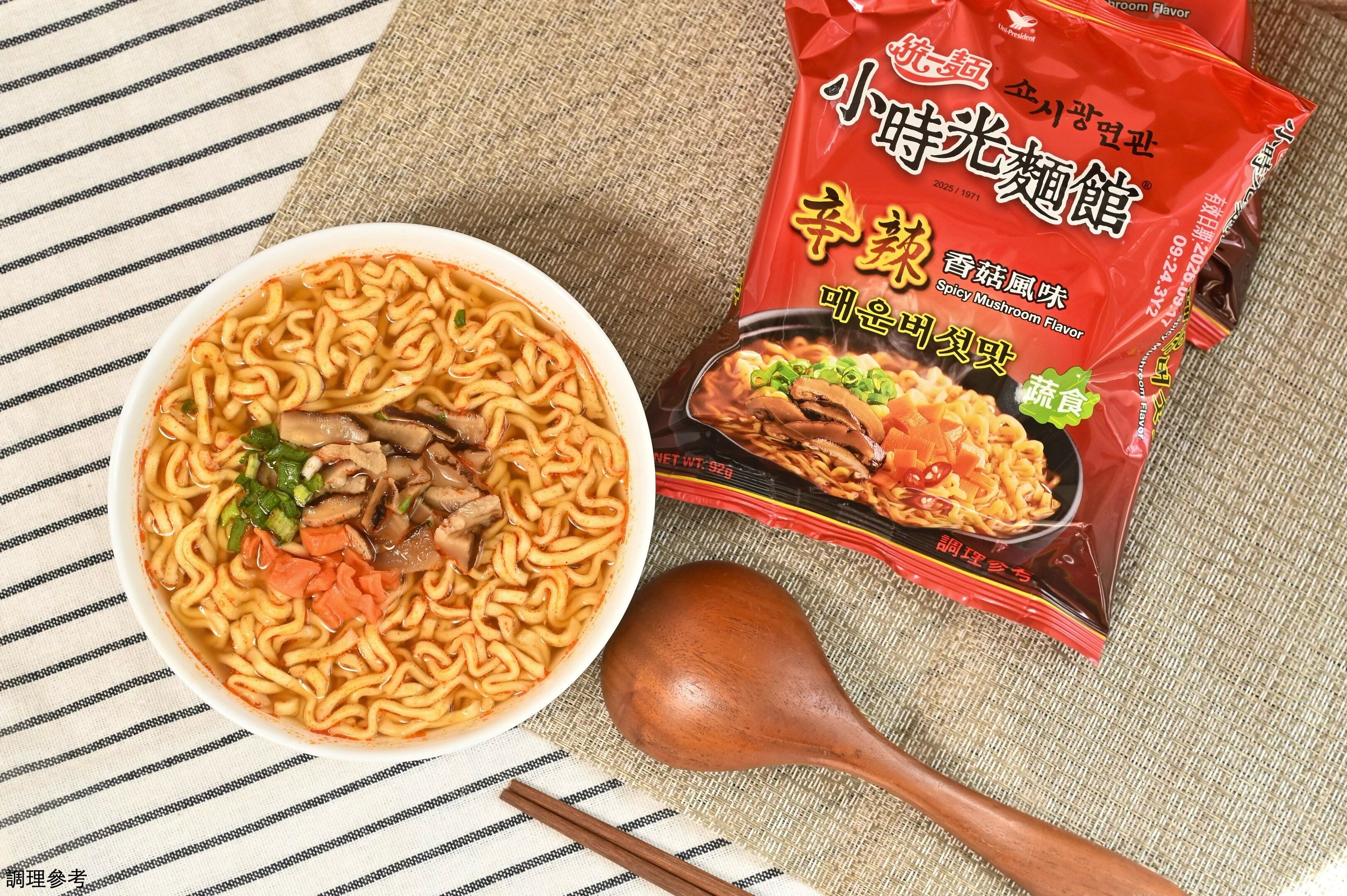 ▲▼小時光麵館,辛辣香菇袋麵,泡麵,韓式,康是美。（圖／業者提供）