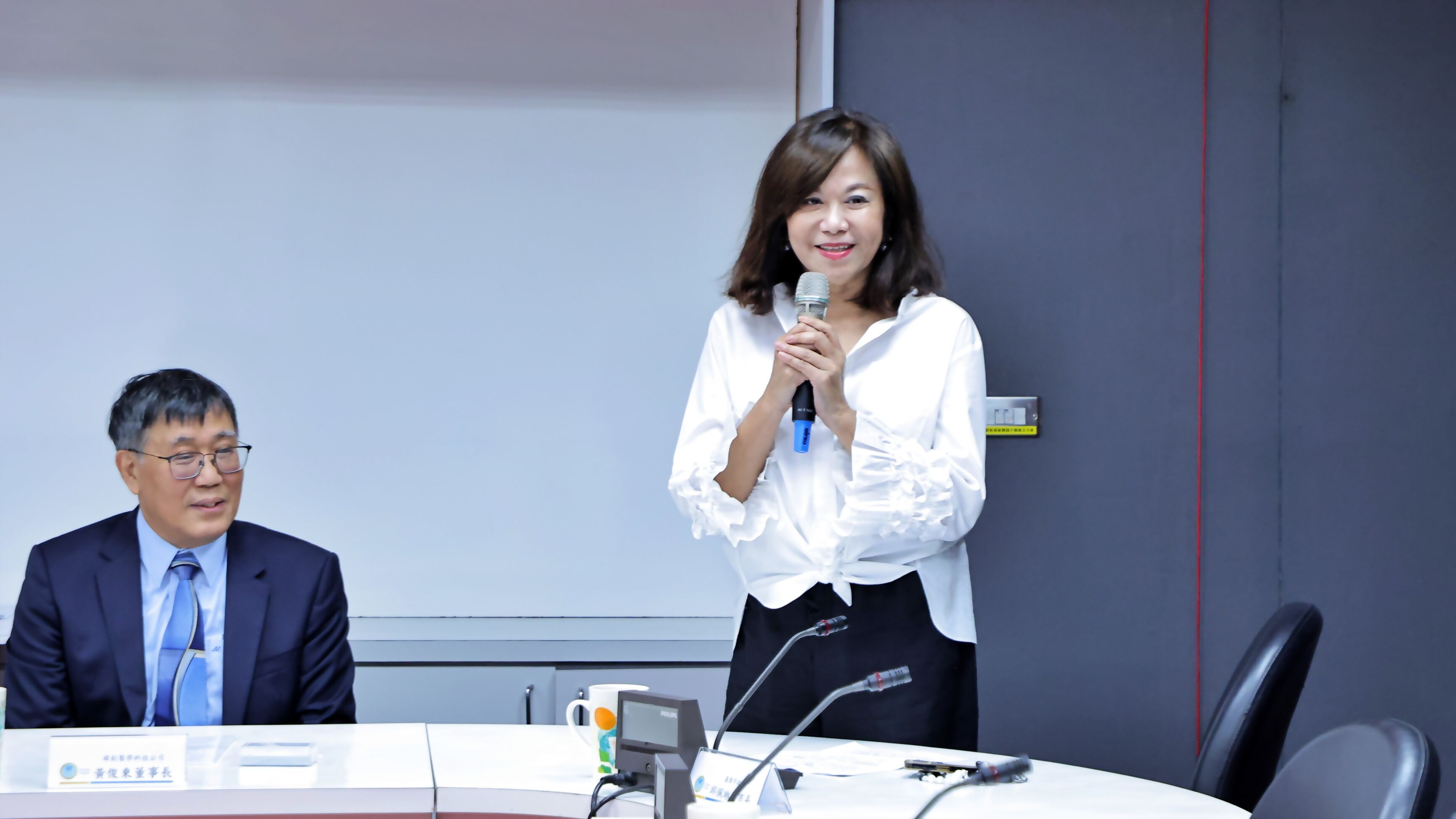 ▲下肢外骨骼機器人進駐部基 企業攜手升級在地醫療。（圖／記者郭世賢翻攝）