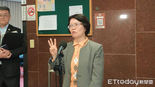 ▲▼民眾黨立委劉書彬回應助理費連署。（圖／記者陳煥丞攝）