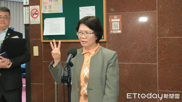 ▲▼民眾黨立委劉書彬回應助理費連署。（圖／記者陳煥丞攝）