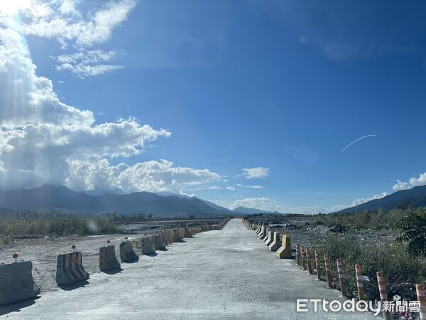▲▼花蓮玉里鎮玉長便道搶修完工，今日上午11時重新開放通車。（圖／玉里鎮公所提供，下同）