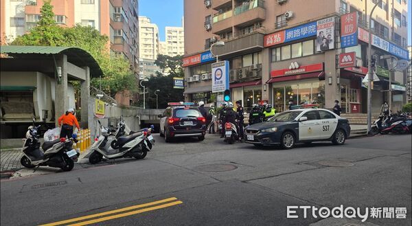 ▲▼淡水警方集結警力營救被擄走的謝男，警方在停車場逮捕載送謝男的葉姓男子             。（圖／記者陳以昇翻攝）