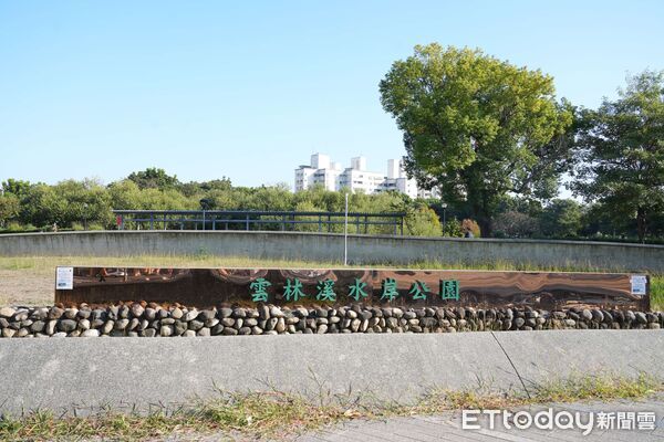 ▲社口水岸公園地下停車場動工，雲林縣長張麗善與地方人士共同祈願工程順利。（圖／記者游瓊華翻攝）