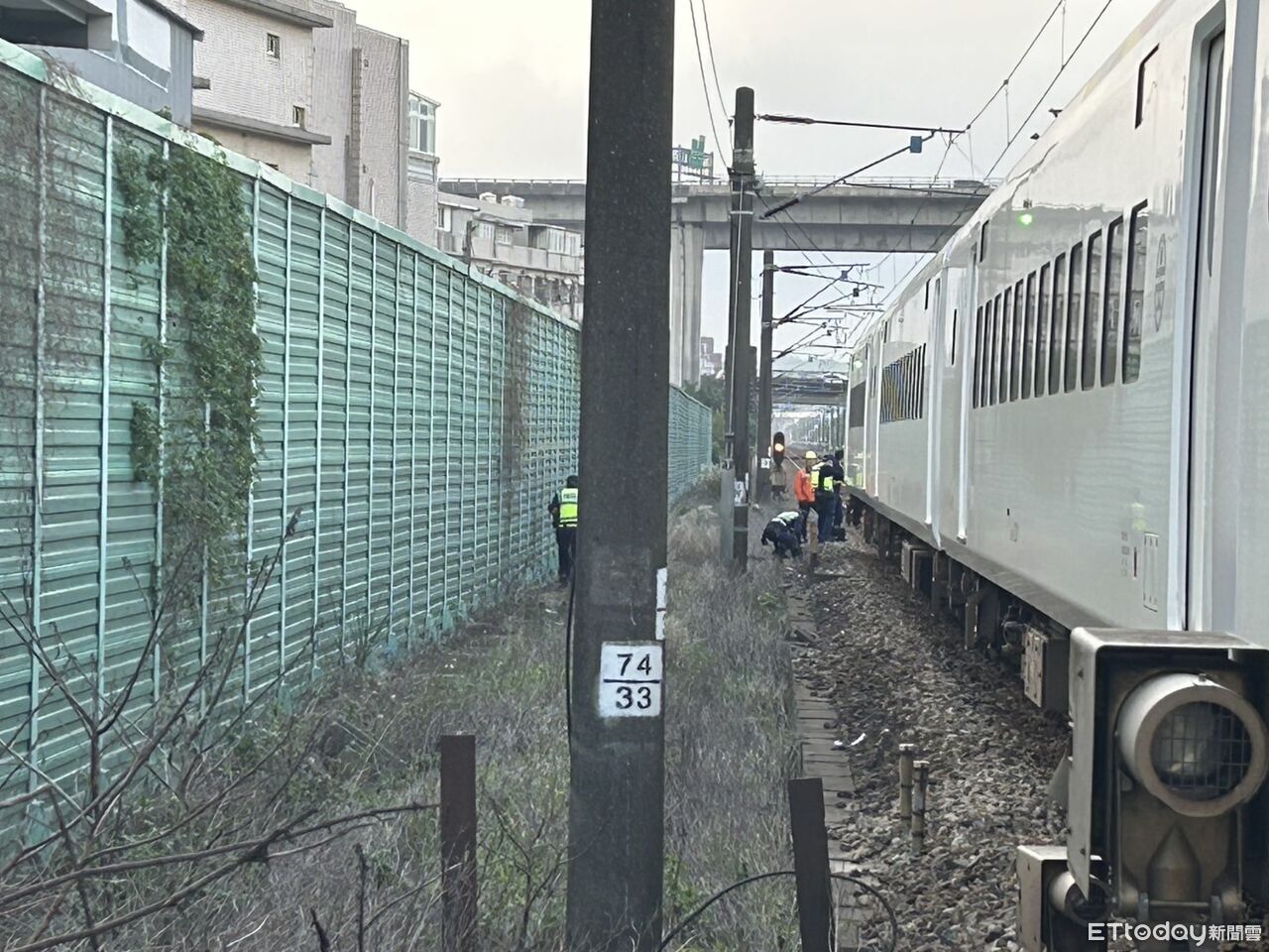 快訊/台鐵埔心=楊梅事故!男站平交道「遭自強號撞」 命危搶救中