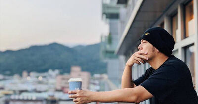 周董超挺好友打造餐飲帝國！　《不能說的秘密》道具都借他放店裡