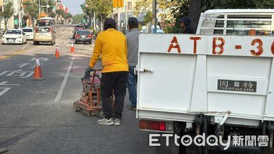 金門民生路「偏心車道」引民怨!縣府急改回 民眾罵浪費公帑