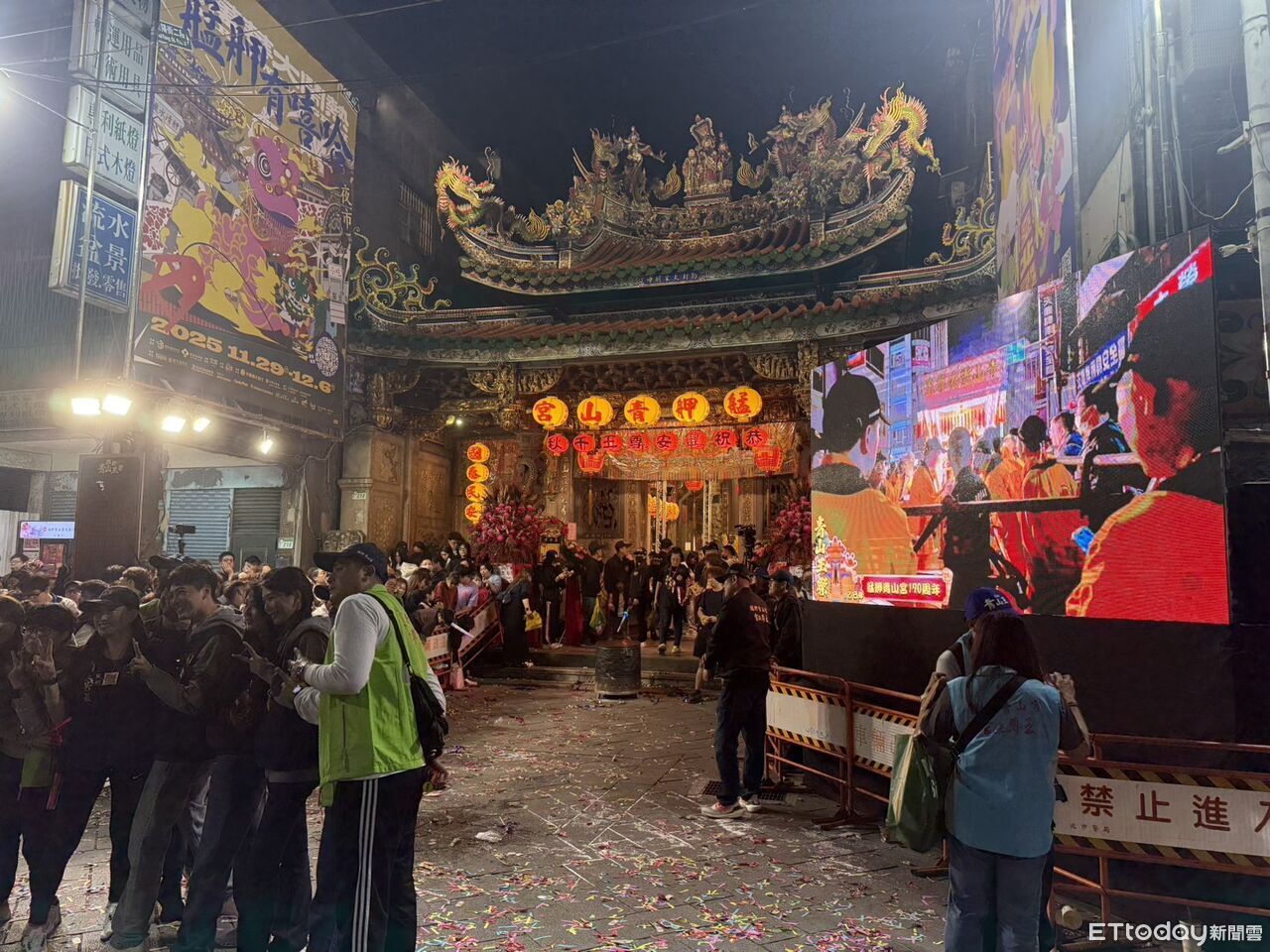 快訊/青山宮遶境「暗訪第二夜」 他拍外籍女裙底...遭包圍送警局