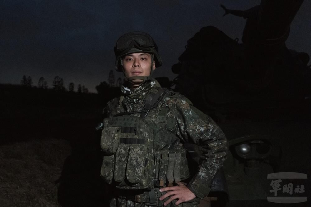 在戰車內狹小空間練出肌肉記憶　澎防部鎮疆操演展現官兵默契