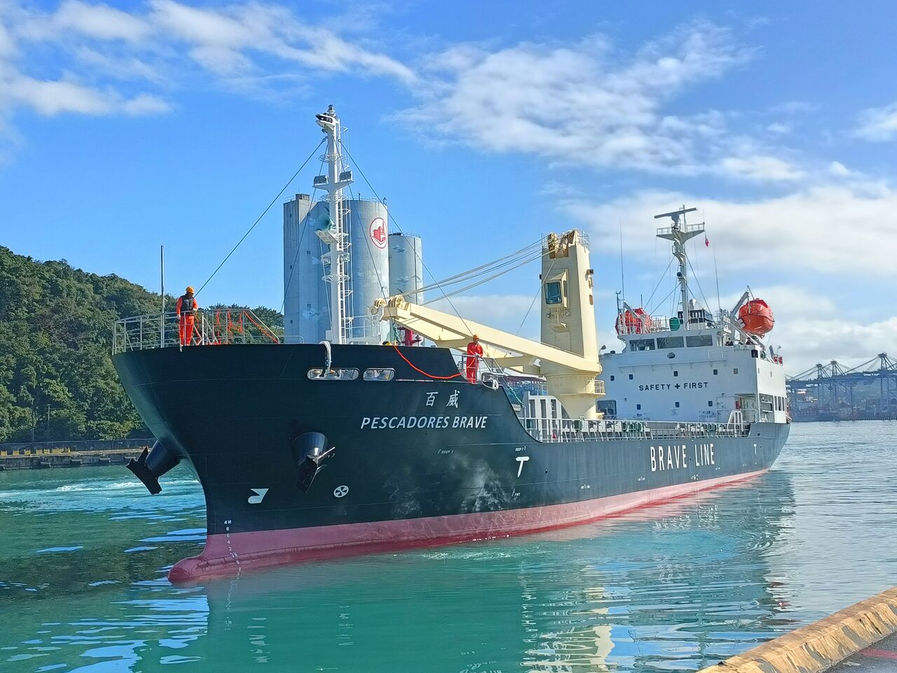 慧洋董座藍俊昇回饋家鄉 加訂多用途輪擴充澎湖貨運運力