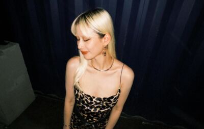 陳泳希苦練粵語大魔王！　登香港開唱圓夢合照「大咖偶像」