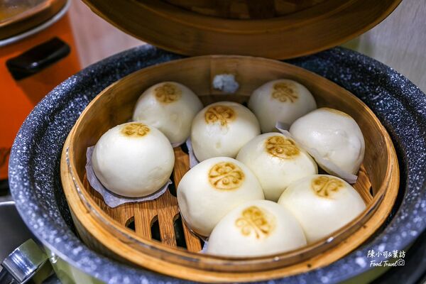 ▲▼涮飽飽石頭火鍋。（圖／部落客陳小可的吃喝玩樂授權提供）