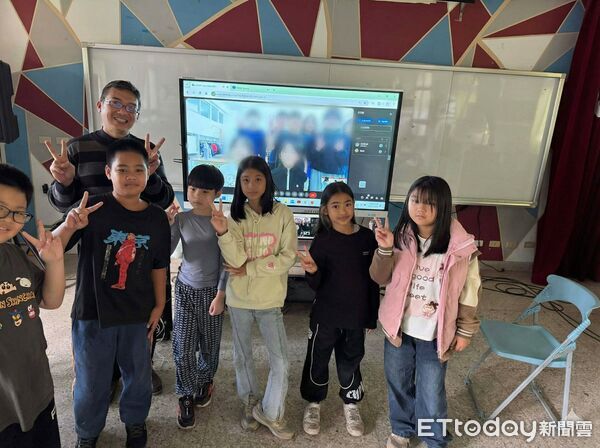 ▲▼花蓮縣源城國小與日本北海道中川町學童進行一場別開生面的跨國視訊交流。（圖／源城國小提供）