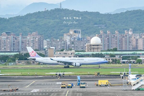 ▲▼松山機場觀景台。（圖／部落客周花花授權提供）