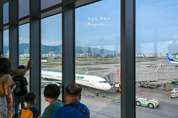 ▲▼松山機場觀景台。（圖／部落客周花花授權提供）