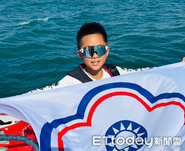 澎湖之光！11歲陳翊豐奪國際帆板賽U13冠軍　下一步備戰奧運