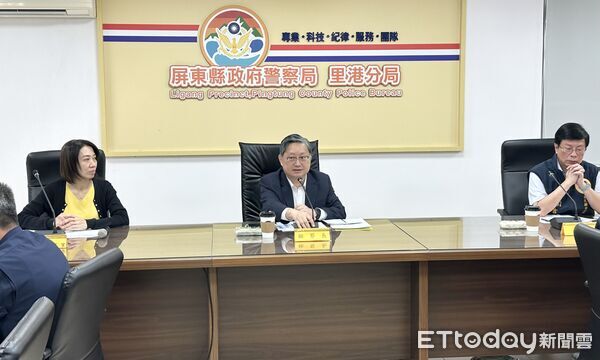 ▲陳盈錦檢察長率同主任檢察官到里港警分局座談。（圖／記者陳崑福翻攝）