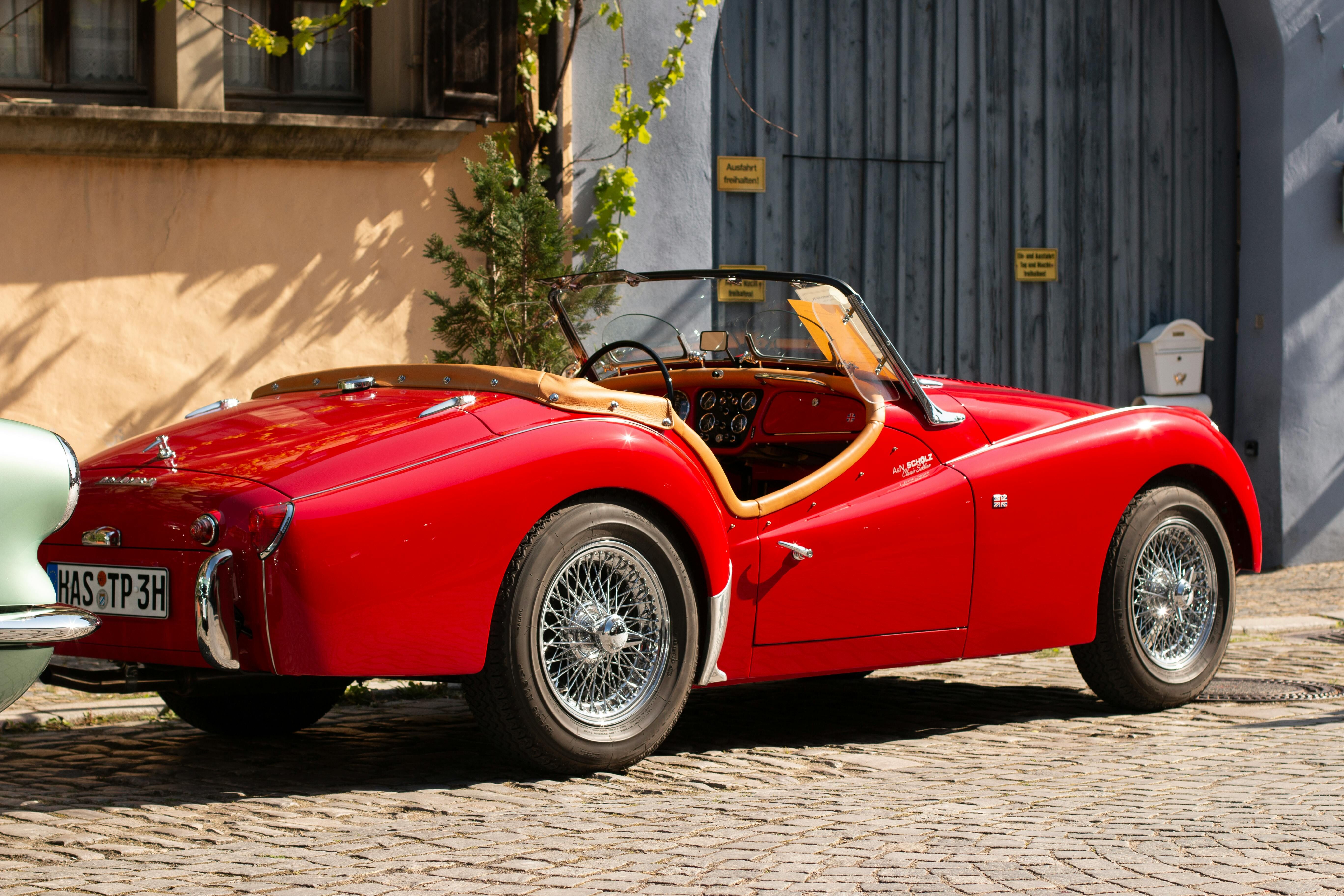 ▲▼薪水,存錢,月光族,生活型態膨脹,儲蓄,心理。（圖／取自免費圖庫pexels）