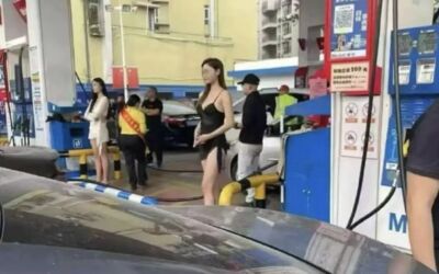廣東一處加油站請清涼女模站台促銷　車輛大排長龍還可合照惹議