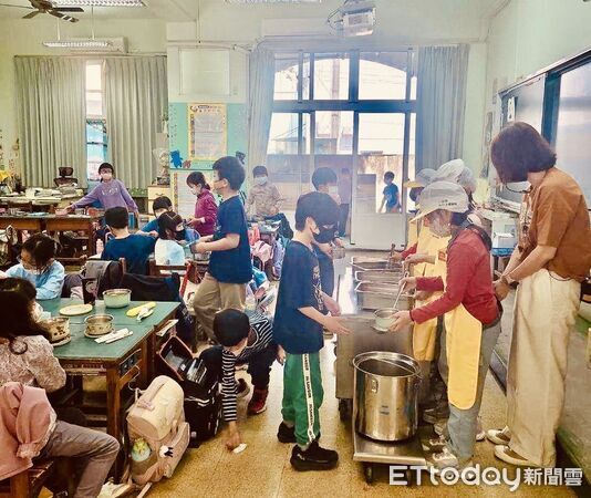 ▲台南市政府市府發言人田玲瑚指出，消防局長李明峯因個人家庭因素請辭，市府已正式核准。（記者林東良翻攝，下同）