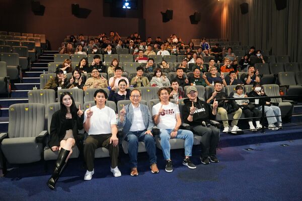 ▲電影冠軍之路 陳傑憲感性答謝製作團隊，用電影紀錄棒球人的故事。（圖／統一球團提供）