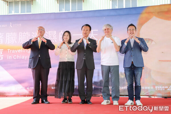 ▲▼  奈良美智10年巡展抵嘉，「凋謝的花(2020版)」首度在台展出   。（圖／文化總會、嘉義縣政府提供）