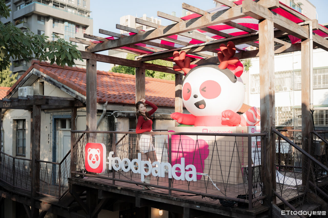 ▲▼審計新村攜手foodpanda推出「HOHOHO呷～foodpanda耶誕美食村」。（圖／家駒攝影師拍攝提供）