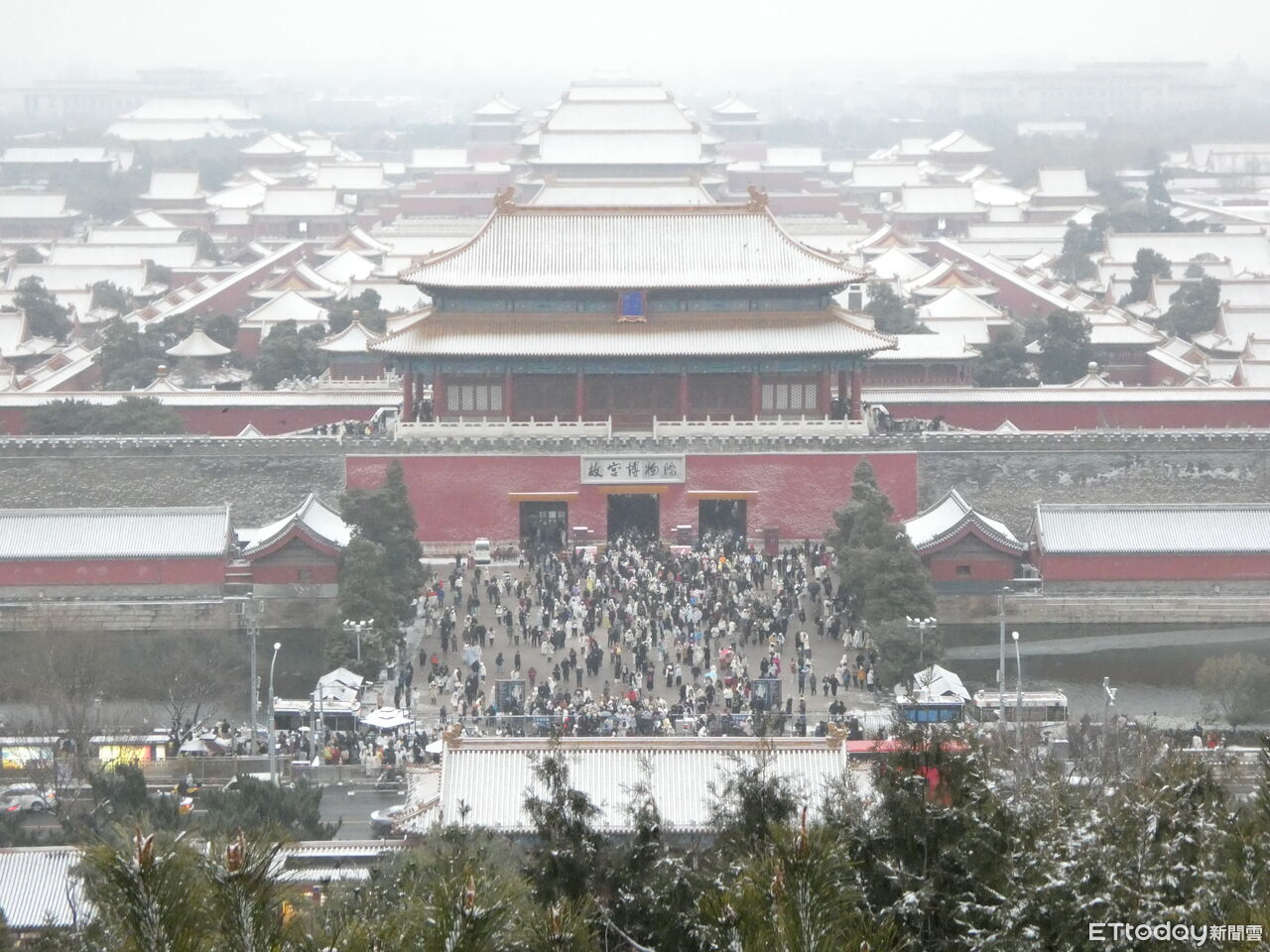 北京市區迎入冬初雪! 故宮秒成「銀白世界」超吸睛