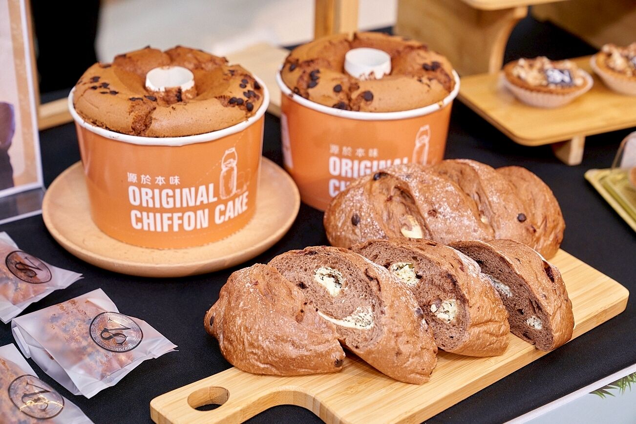 ▲▼家樂福推出「聖誕交換禮物」集結多款超萌IP禮盒，同步還有「Chocolate Fair」活動。（圖／業者提供）