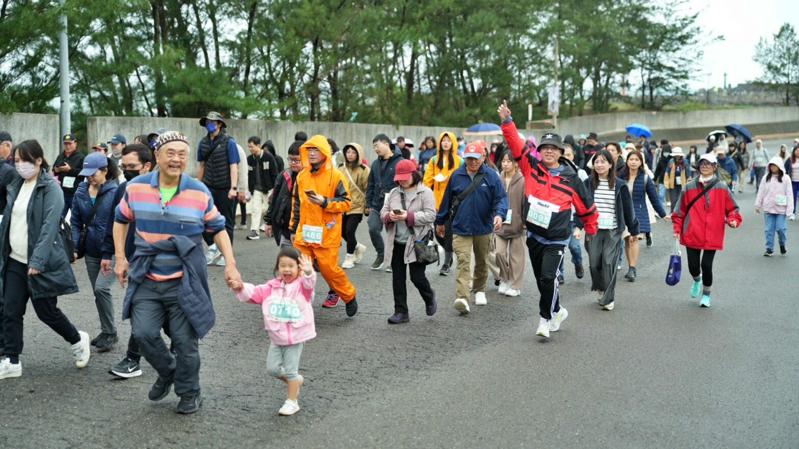 ▲美麗金山走跑千人響應 跑出壯闊山海氣勢。（圖／新北市金山區公所提供）