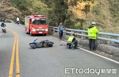 快訊／婦騎車撞霧台2號橋！拋飛15公尺溪谷　傷勢嚴重搶救中