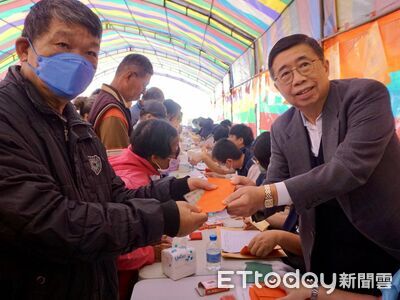 溫情15年不間斷　南紡總裁返鄉發804萬元冬令慰問金助2383人過冬