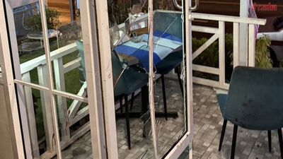 突發狂「衝撞玻璃門」倒地亡！他訪普吉島餐廳　生前舉動超毛