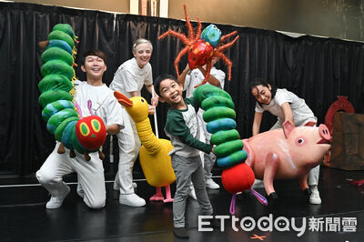 獨／怕小孩坐不住？導演掛保證「安靜到讓你嚇一跳」　《好餓的毛毛蟲秀》直擊揭密