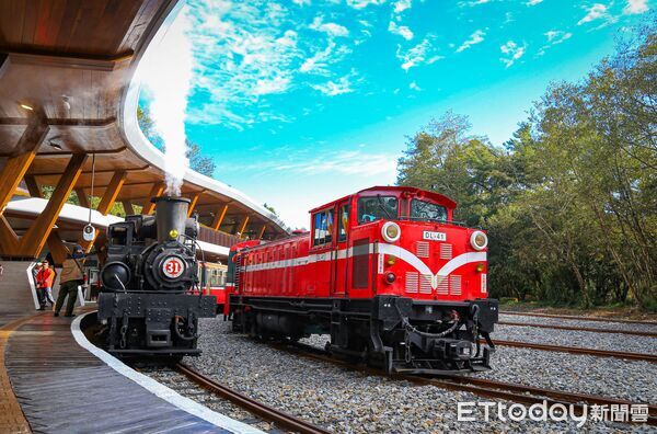 ▲▼   2026元旦衝阿里山，全球必遊日落美景、日出勝地一次看，阿里山賓館推「曙光日出」專案贈祝山線來回火車票   。（圖／阿里山賓館提供）