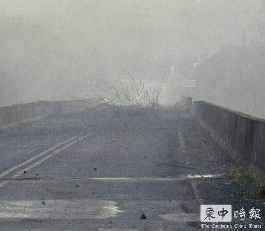 ▲▼泰國軍方今（13日）清晨出動2架F-16戰機，對柬埔寨菩薩省（Pursat）特莫達（Thomoda）地區發動空襲，轟炸當地橋梁。（圖／取自柬中時報）