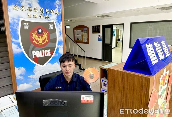 ▲里港警友副主任林錦坤捐15台電暖器給里港警方。（圖／記者陳崑福翻攝）