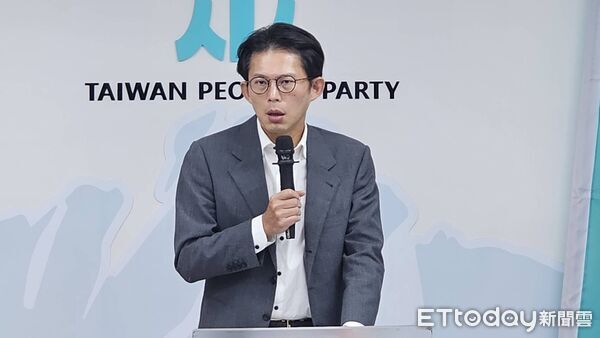 ▲▼民眾黨主席黃國昌呼籲總統賴清德「恪遵法律、公正執法、溝通在野」。（圖／記者呂佳賢攝）