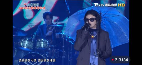 ▲朵拉(左起)陳漢典與曾子余合作主持。（圖／翻攝TVBS）