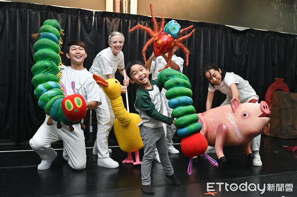▲▼《好餓的毛毛蟲秀》獨家幕後直擊。（圖／記者李毓康攝）