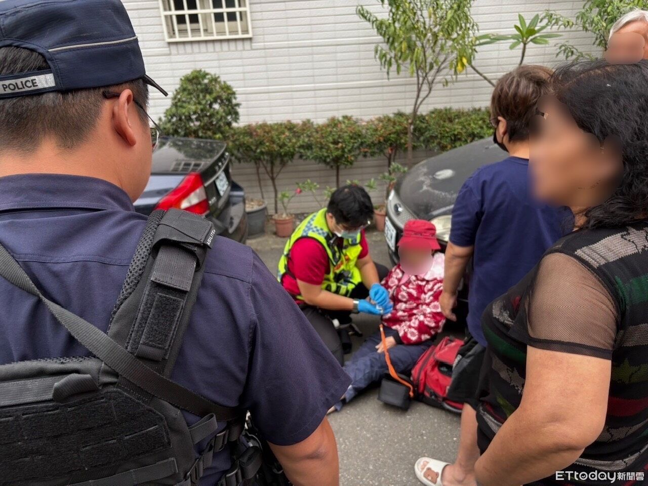 屏東75歲婦持登山杖運動摔傷「慘跌路旁」　內埔警緊急送醫