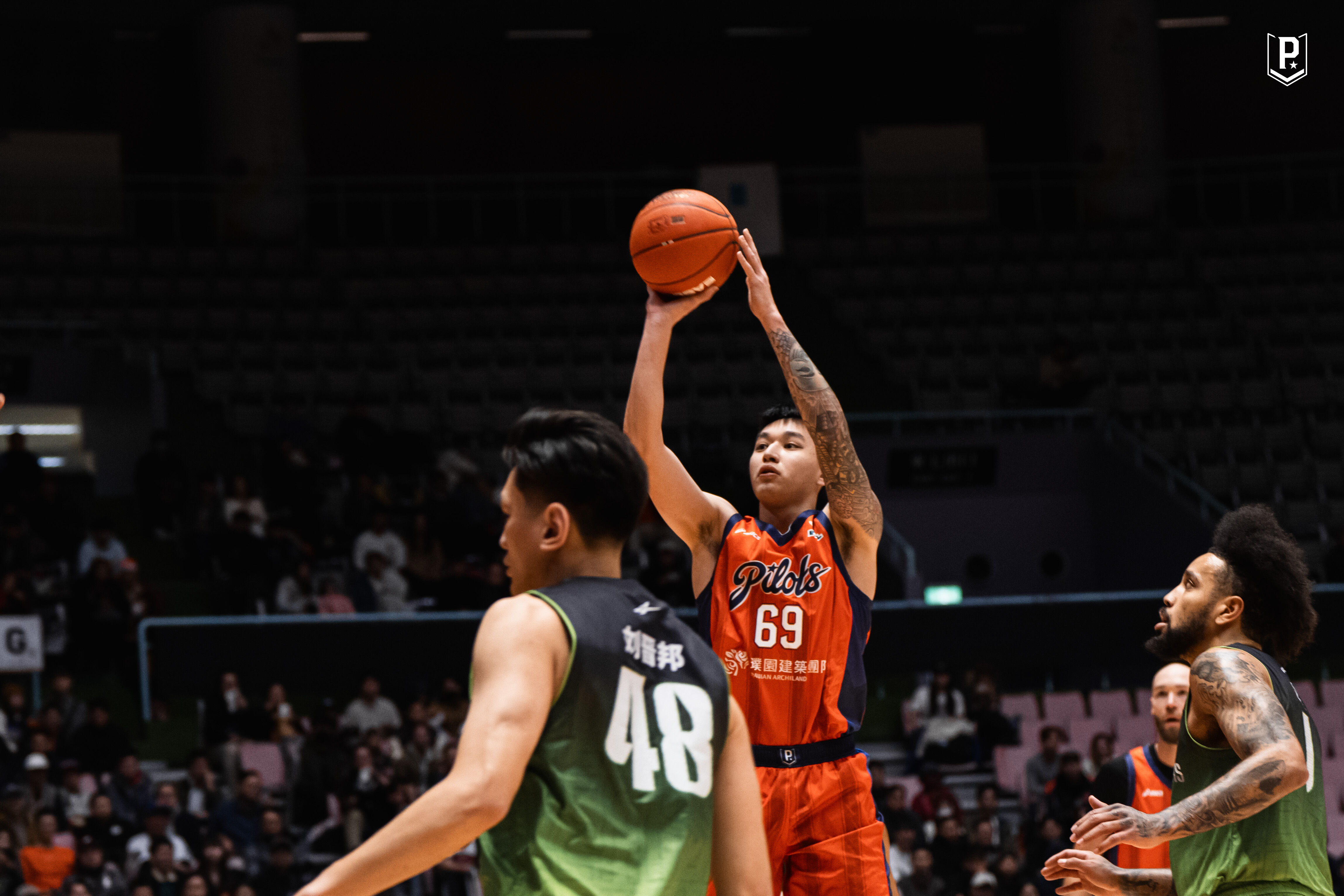 ▲▼領航猿盧峻翔、葛拉漢。（圖／領航猿提供）