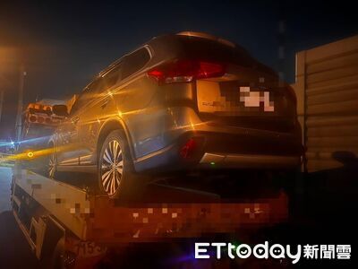 國道驚見「飛簷走壁」！休旅車左側騎上護欄一路開　警曝原因