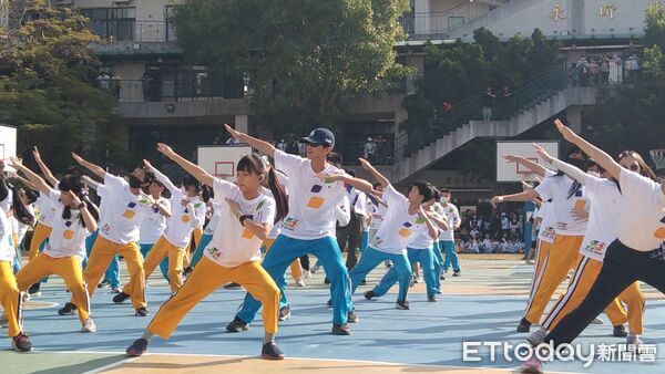 ▲台南市永福國小110週年校慶以「百十永福，百世幸福」為主題，舉辦共融運動會與多元活動。（記者林東良翻攝，下同）