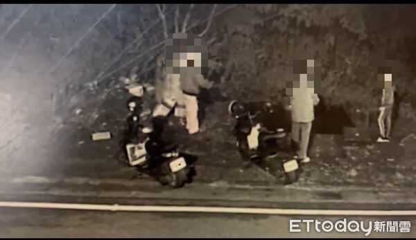 ▲▼宜蘭學生偷釣魚。（圖／記者游芳男翻攝）