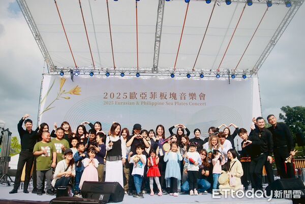 ▲▼朱宗慶打擊樂團領銜演出，將地球深處的能量轉化為節奏與樂音，讓現場觀眾沉浸在震撼人心的聲音交響中。（圖／縱管處提供，下同）